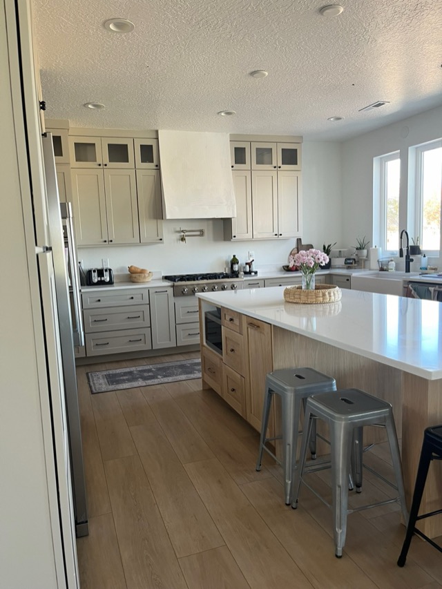 Cabinet installation with built-in appliance surround